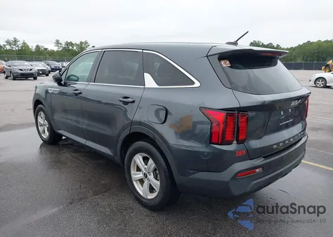 2022 Kia Sorento Lx z USA, uszkodzony, nr VIN 5XYRG4LC9NG108201